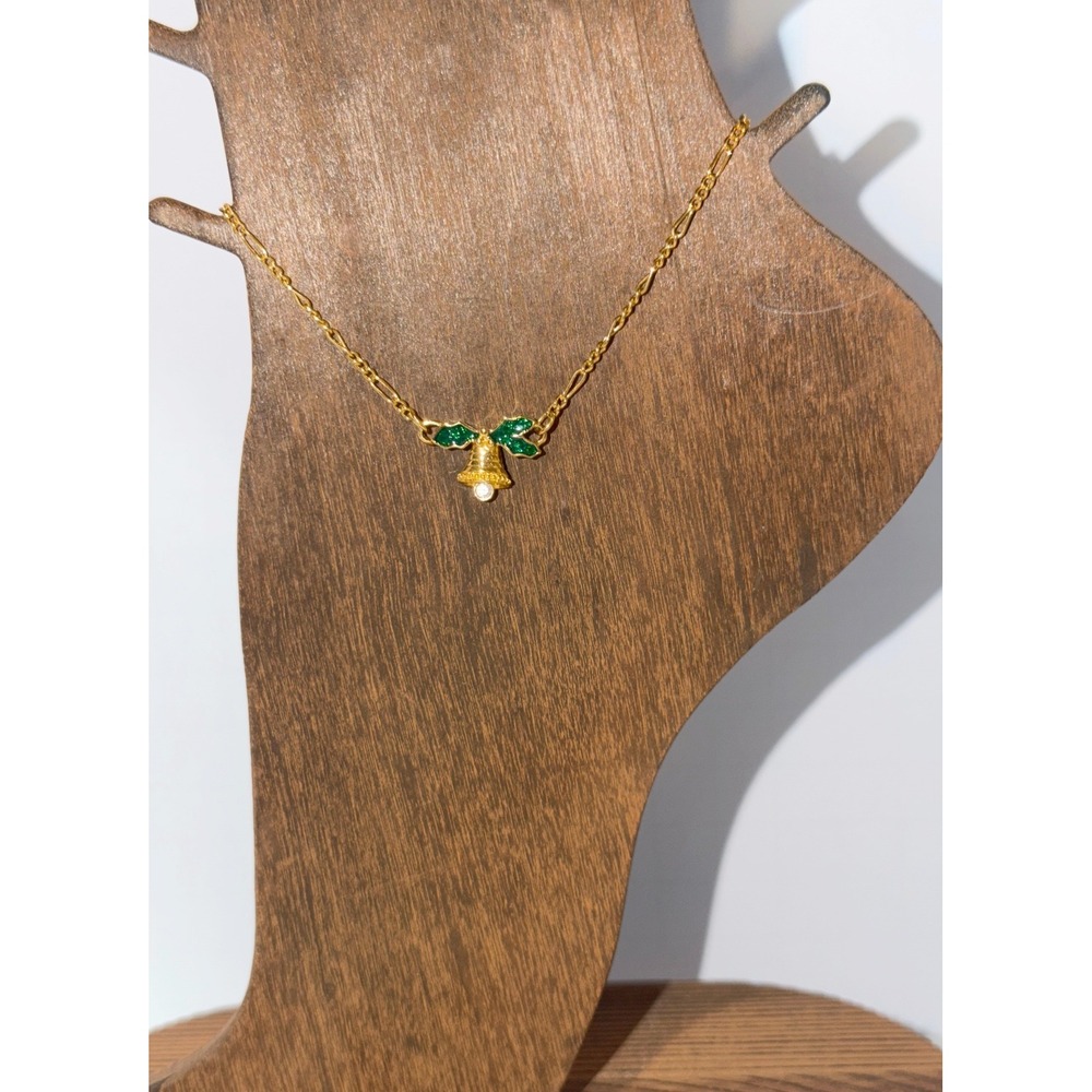 Avon Christmas Bell Anklet Gold Tone Green Enamel Rhinestone‎ Charm 8.5"